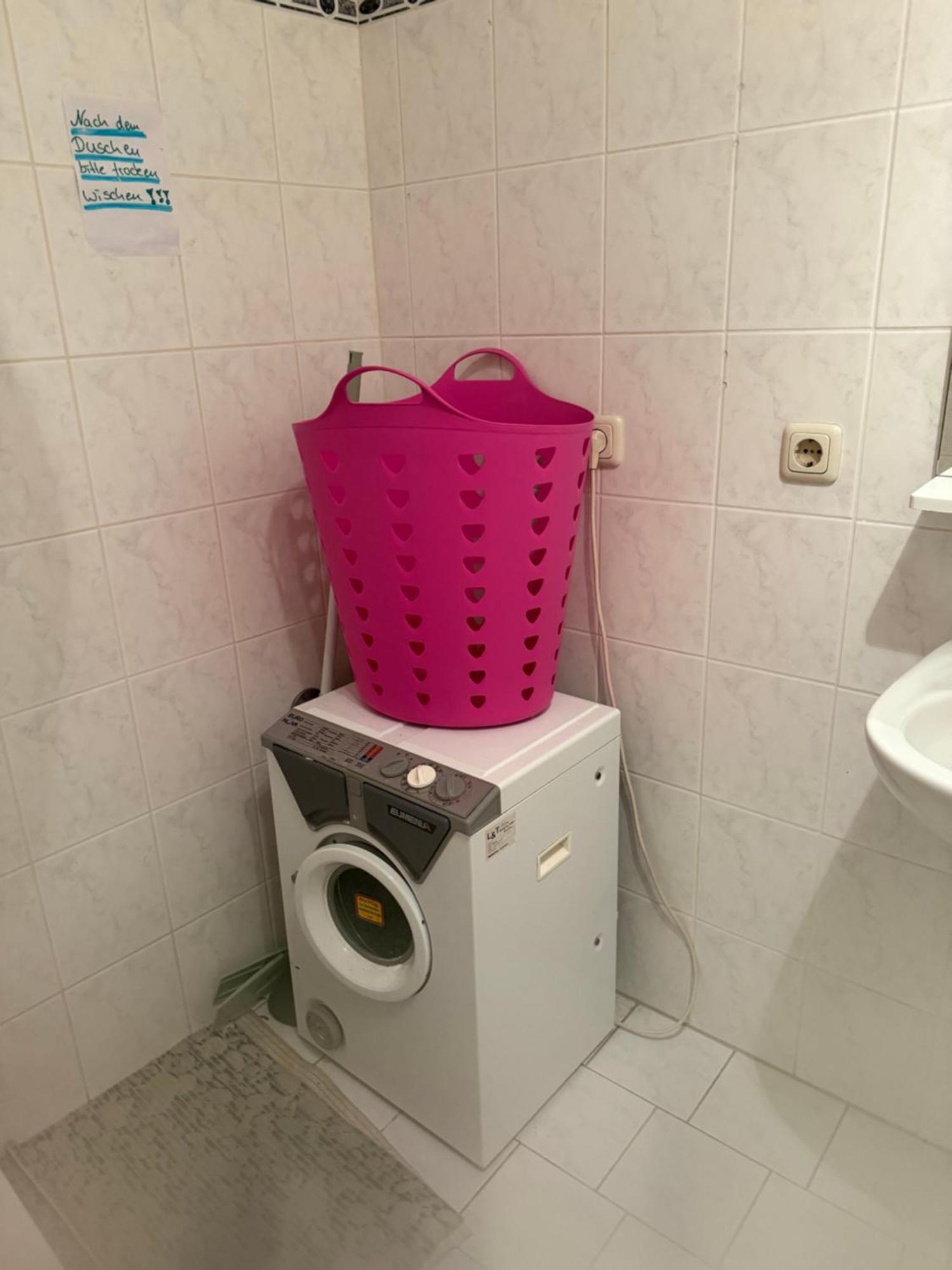 Ferienzimmer Healing Und Montuerwohnung Weißenfels Esterno foto