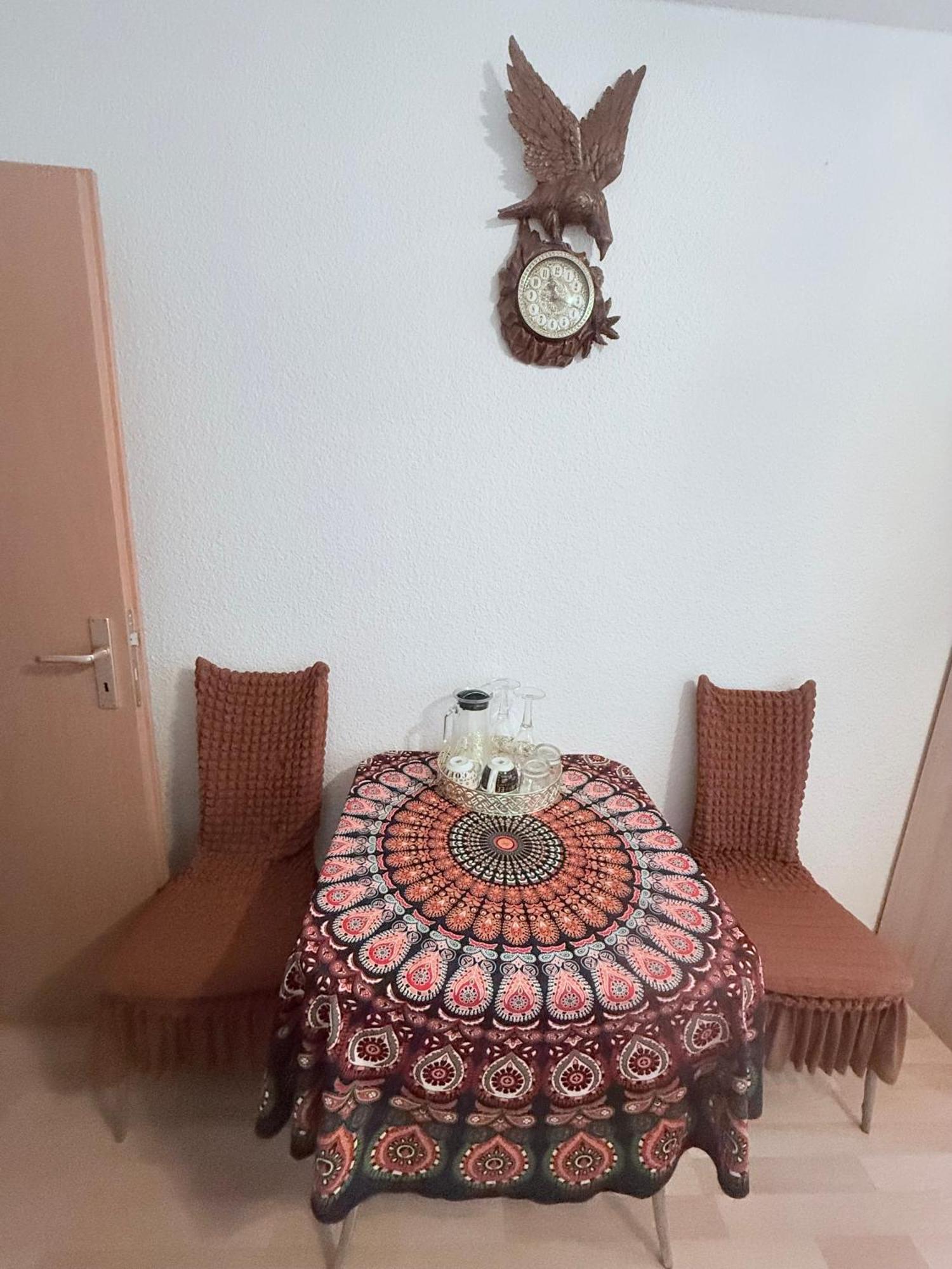 Ferienzimmer Healing Und Montuerwohnung Weißenfels Esterno foto