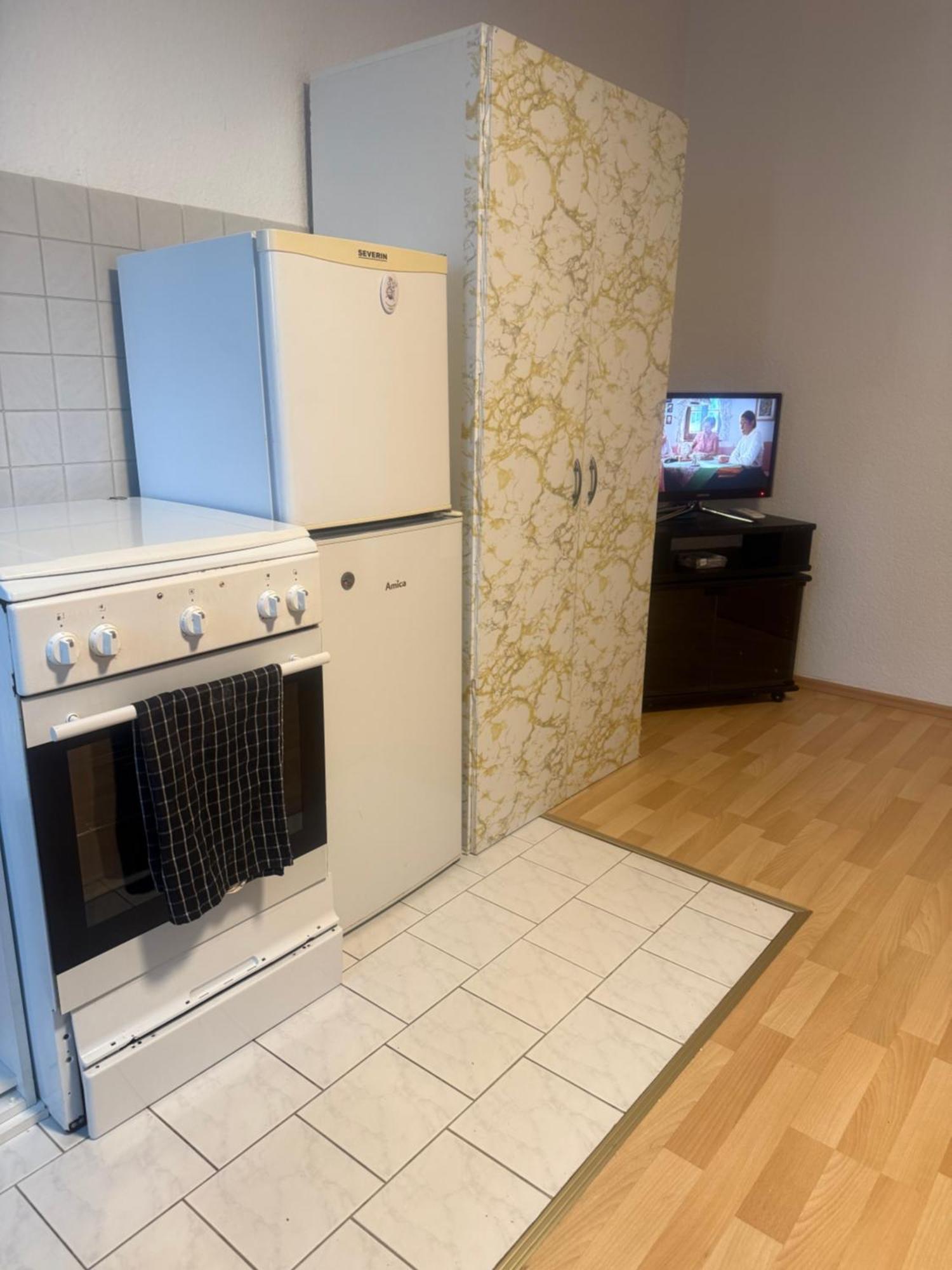 Ferienzimmer Healing Und Montuerwohnung Weißenfels Esterno foto
